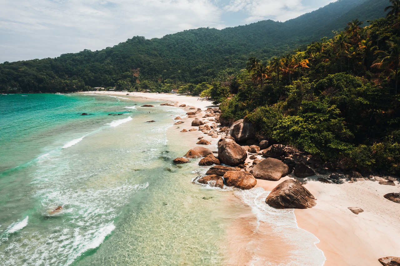 Jachting Brazílie: Od rušného Ria až po nedotčené pláže Ilha Grande